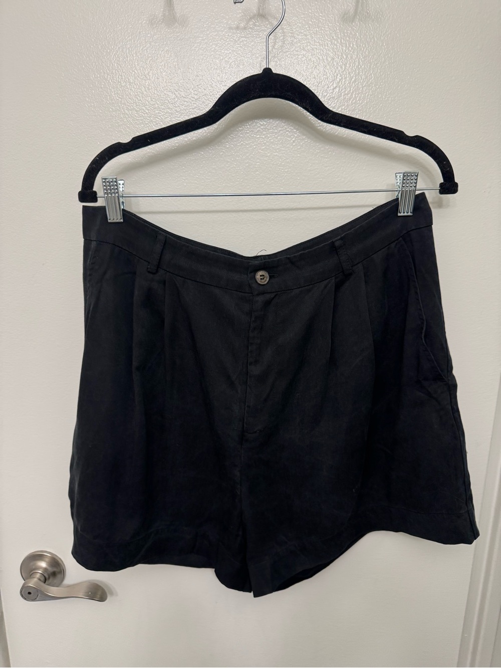 EUC Reformation Mason Shorts | Tailored High Rise Casual Shorts